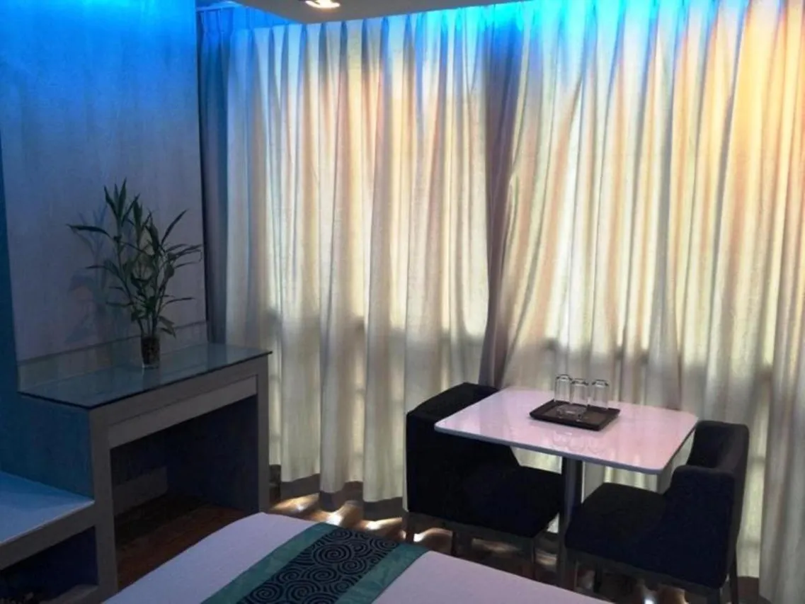 Blutique Hotel Bangkok (6)